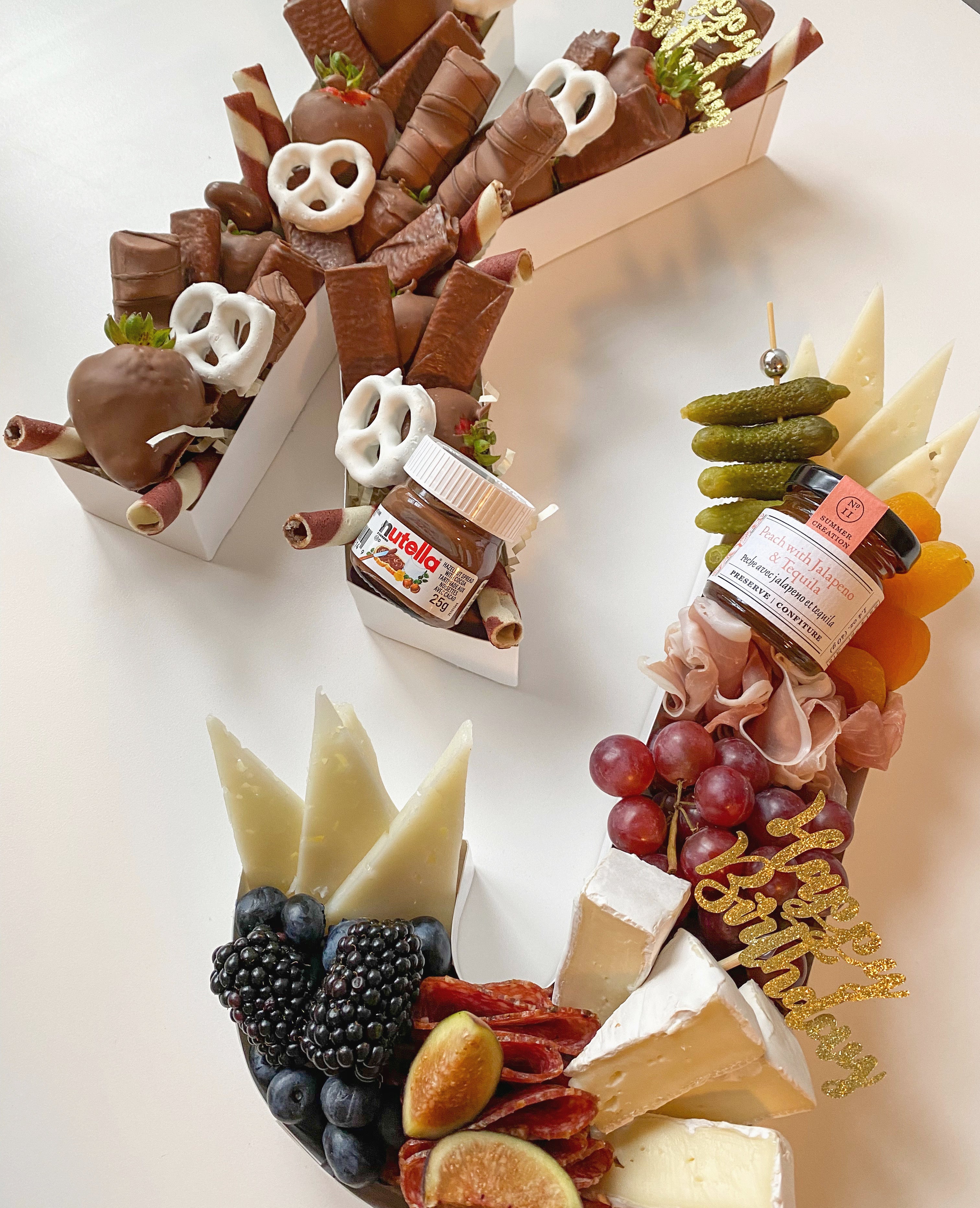 Charcuterie box detail